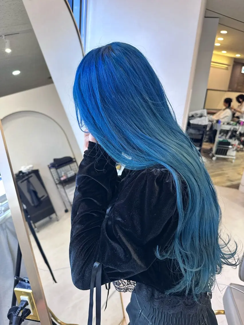 ロング カラー 女性艶髪マンツーマン YUKIのヘアスタイル