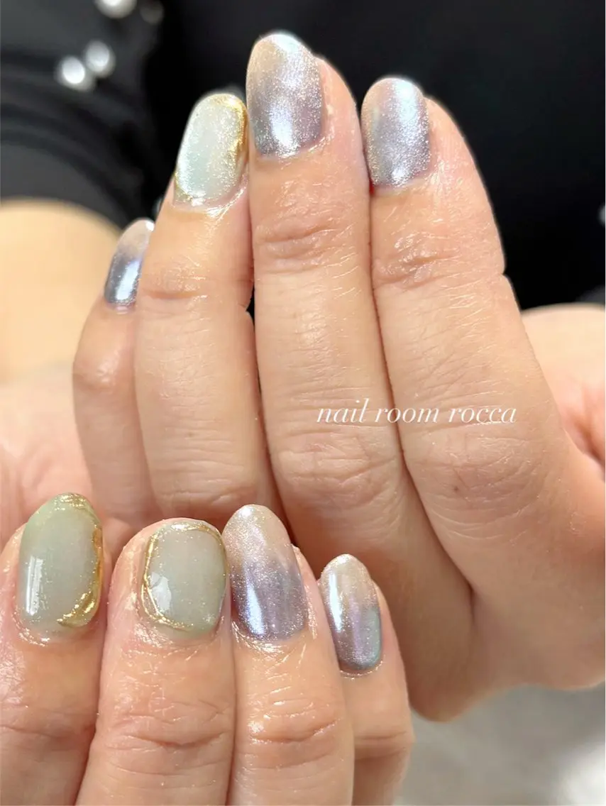 ネイル キラキラネイル ミラーネイル ハンドネイル 茂野 恵のネイルデザイン