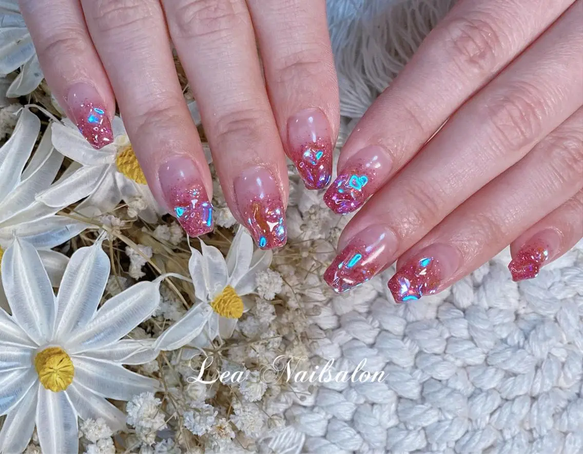セミロング カラー ネイル Le’a NailSalonのネイルデザイン