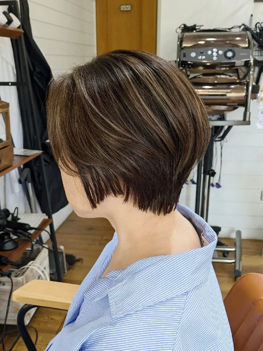 ショート カラー ベージュカラー ブリーチ ブラウンカラー ダブルカラー グレージュ 奥田 誠司のヘアスタイル