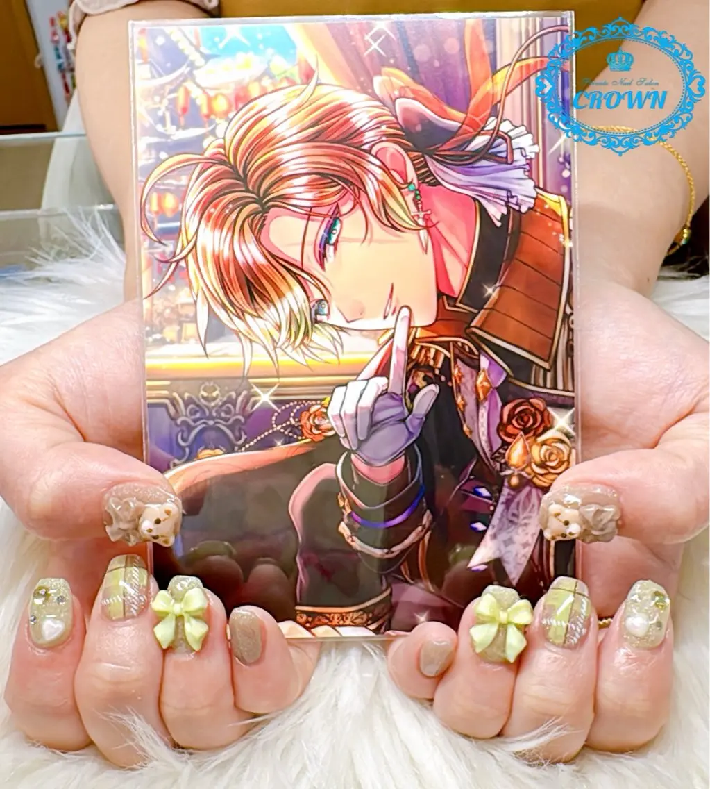 ネイル CROWN プライベートサロンのネイルデザイン