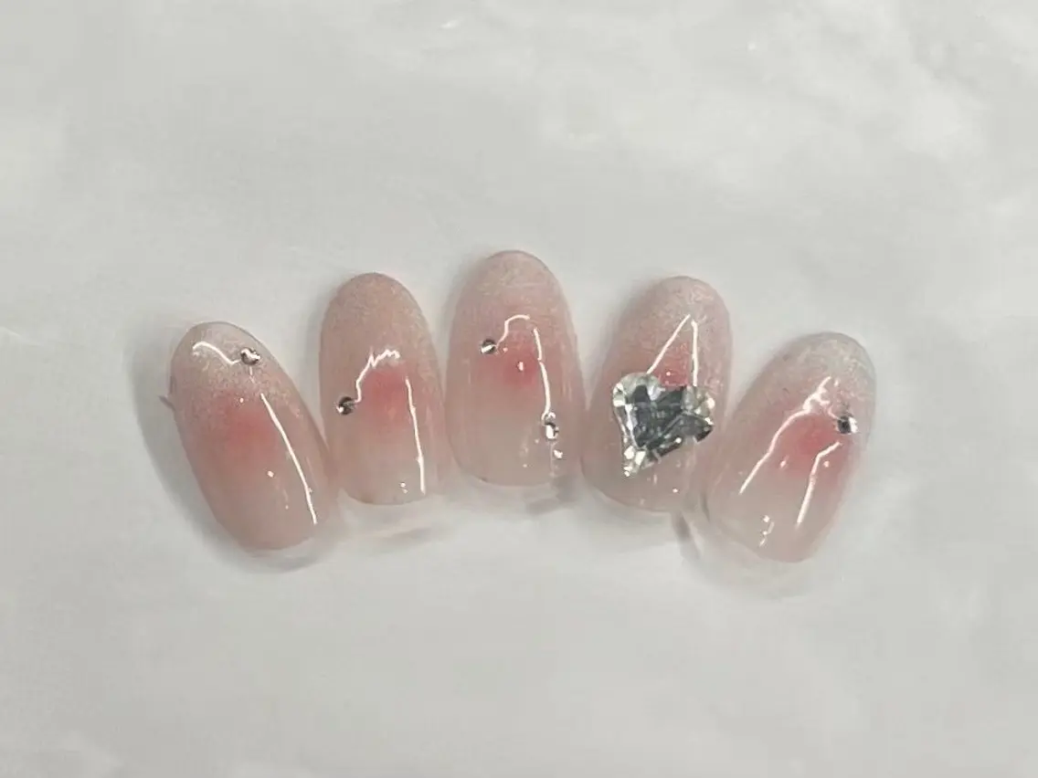 ネイル feminine nailのネイルデザイン