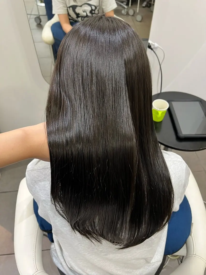 ロング カラー カット ヘアカラー トリートメント 透明感カラーショート ボブツムギ♡のヘアスタイル