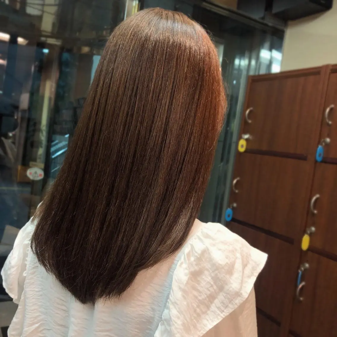 ミディアム カット トリートメント 山崎 絵莉香のヘアスタイル