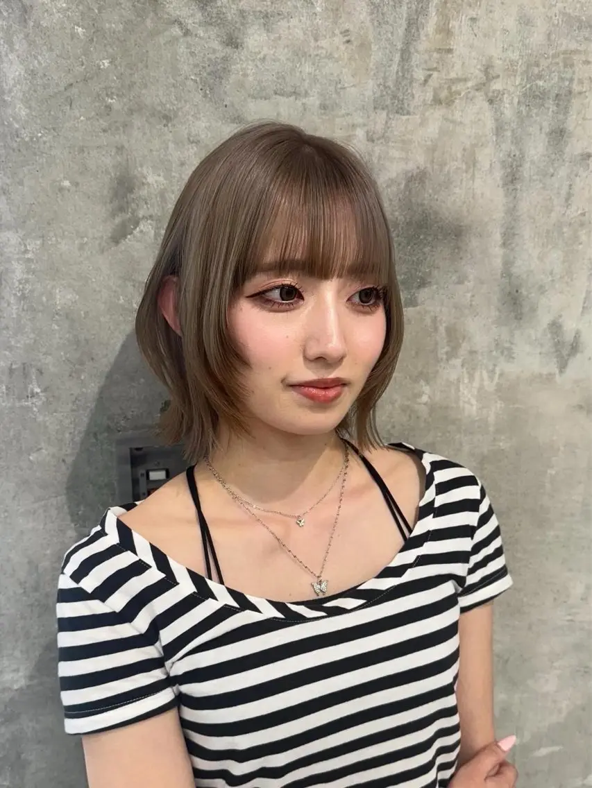ショート カラー 韓国ヘア AINA🐱のヘアスタイル
