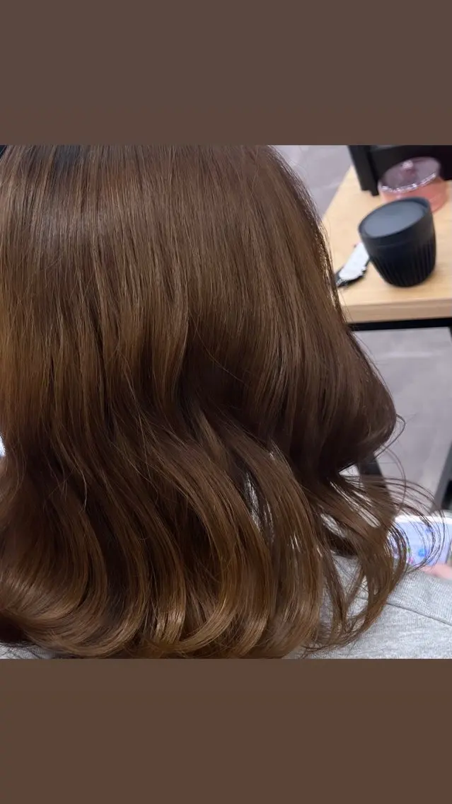 ミディアム カット ヘアカラー 熊谷 有紗のヘアスタイル