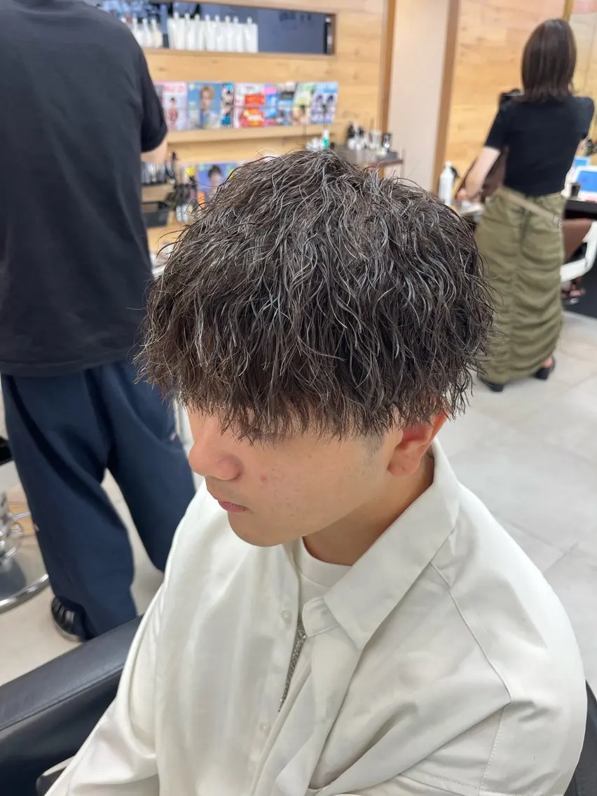 ミディアム パーマ メンズ カット パーマ トリートメント ブリーチパーマ🌍 正木天のヘアスタイル