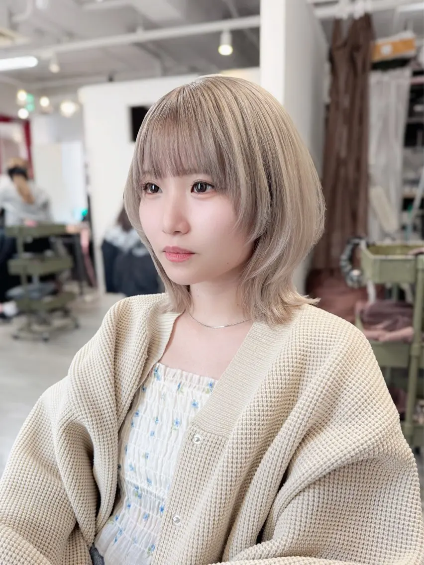 前髪顔まわりカット＋ワンカラーの写真