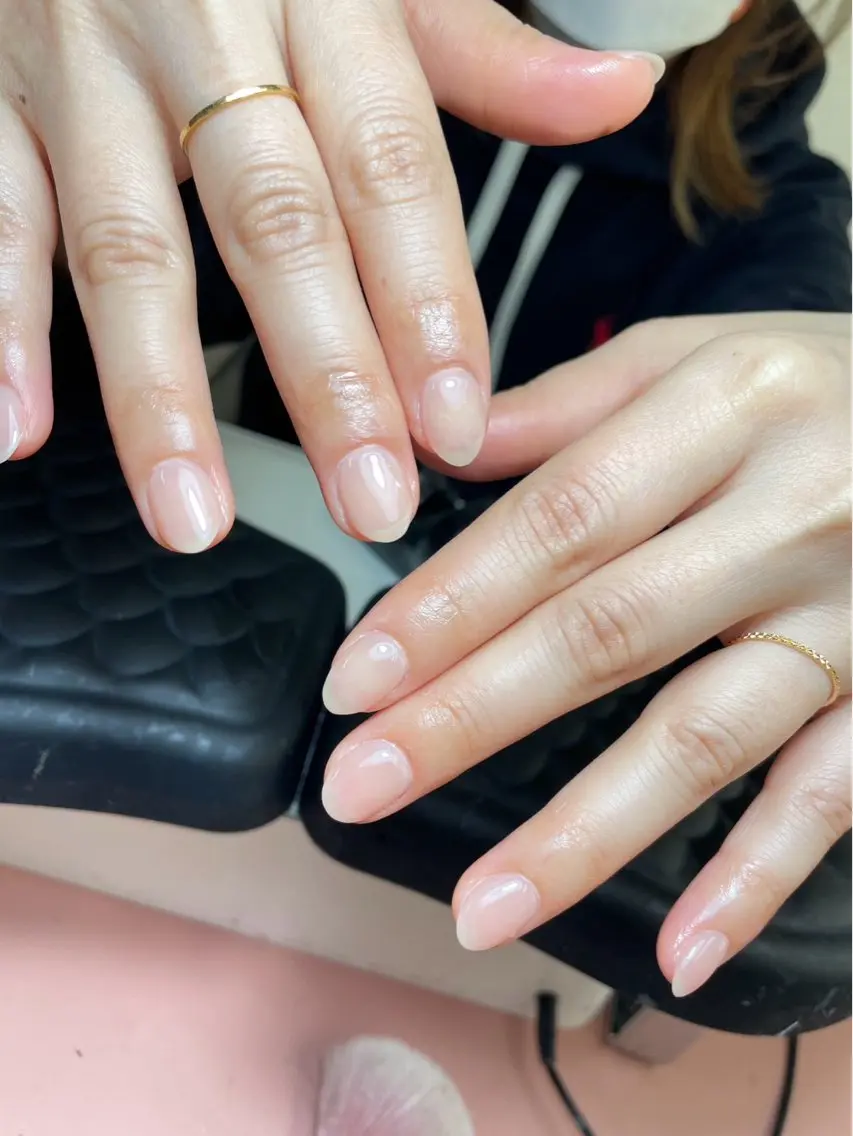 ネイル チークネイル 長さ出し フットネイル ジェルネイル 卒業式 𝓐𝓷𝓻𝓲 XiinhNailのネイルデザイン