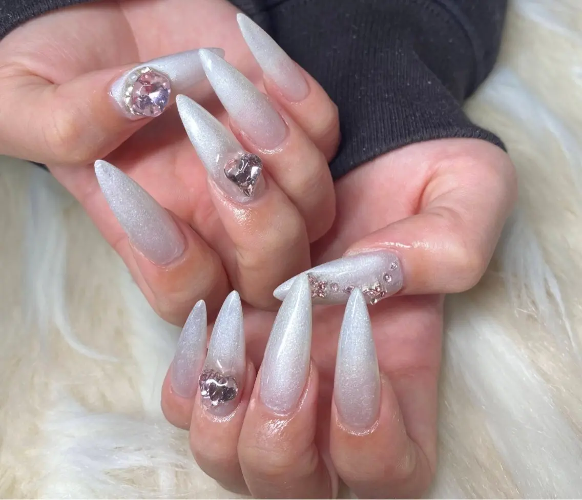 ネイル 長さ出し フレンチネイル ジェルネイル グラデーション ハート ハンドネイル Nail&eye Belire 新宿のネイルデザイン