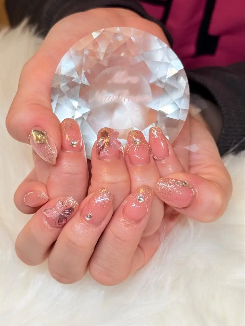 ネイル 持ち込み MIRA NAILROOMのネイルデザイン