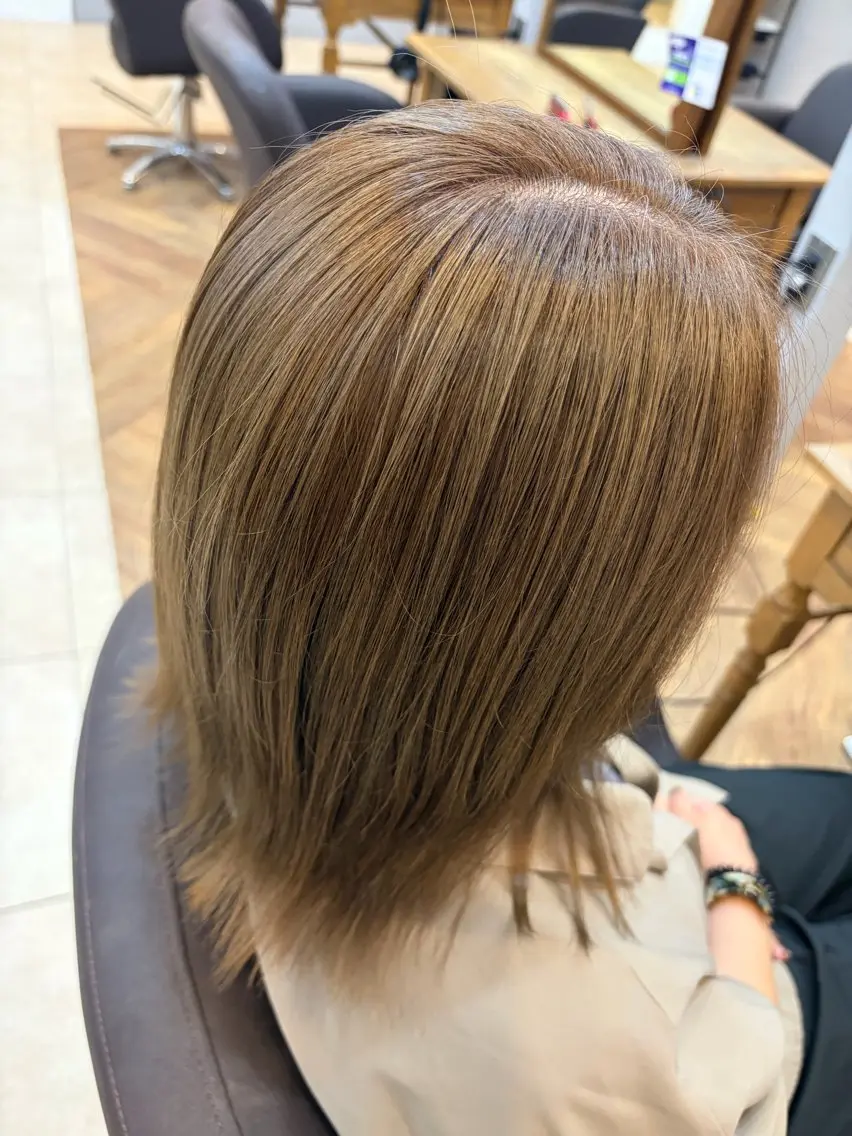 ミディアム カラー おとは 透明感ツヤカラー🧸のヘアスタイル