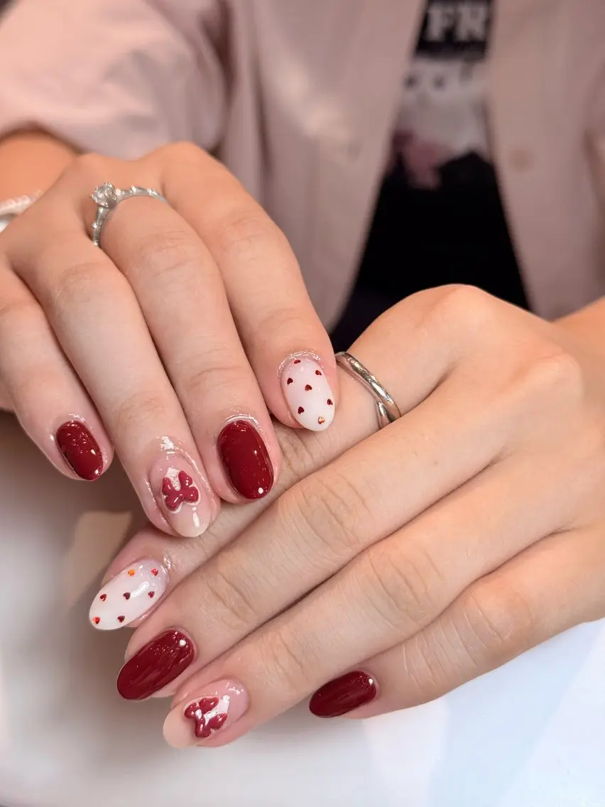 ネイル アートネイル チークネイル フレンチネイル グラデーション キラキラネイル ハンドネイル Risa_ Nailのネイルデザイン