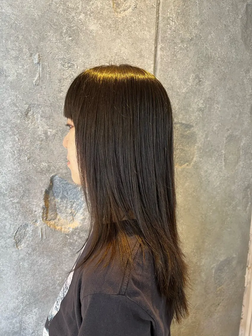 ミディアム レイヤーカット 大久保 遥日のヘアスタイル