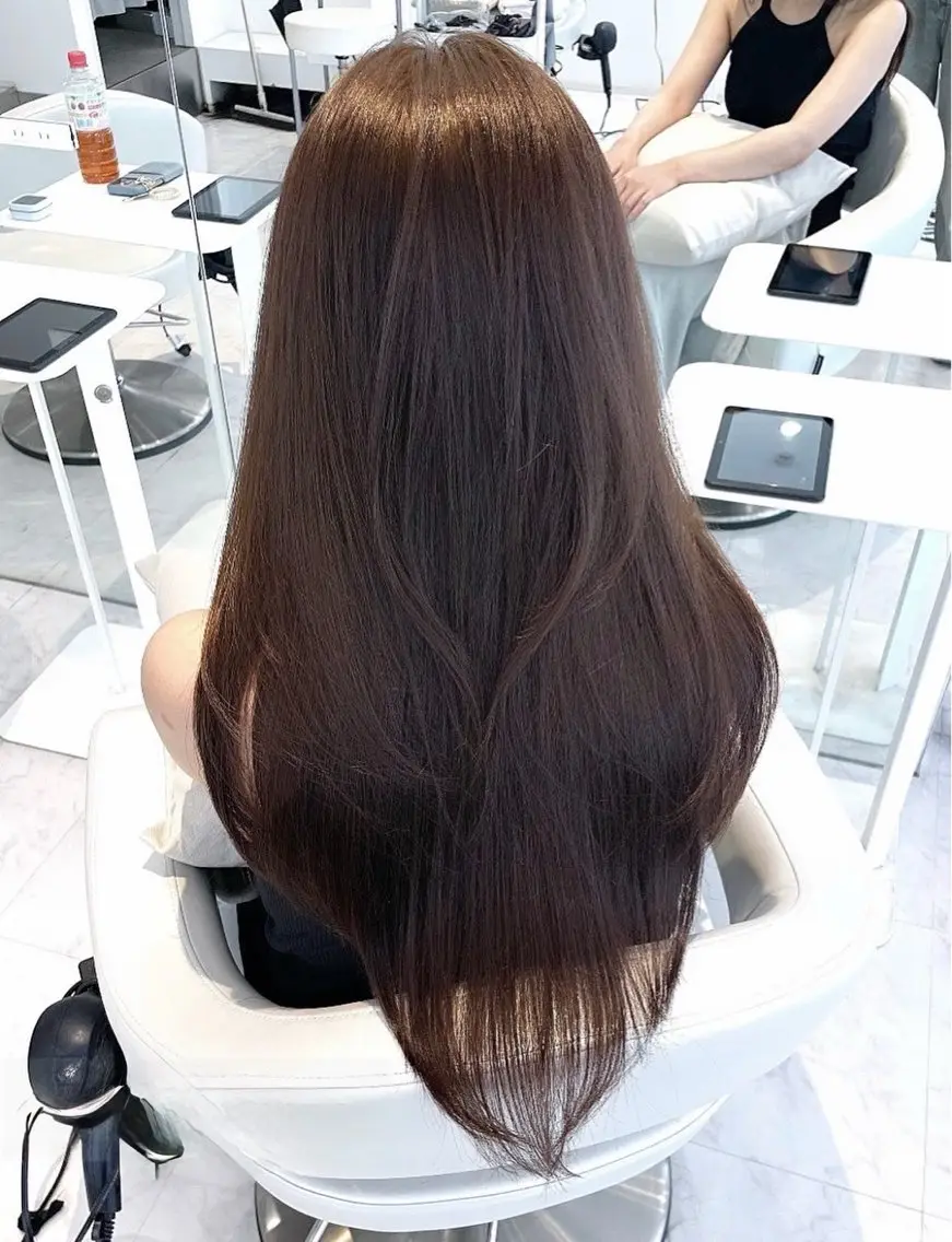 ロング カラー ヘアカラー トリートメント ナチュラルカラー⌇ EKUNA🌿のヘアスタイル