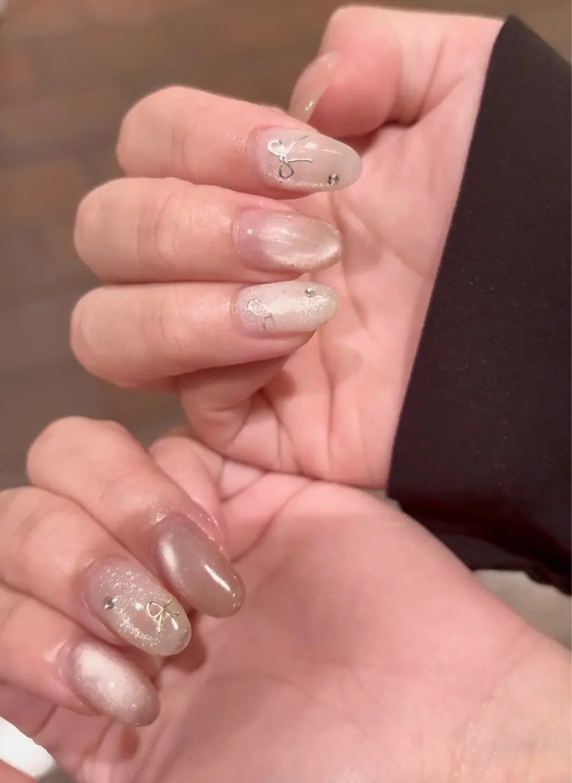 ネイル マグネットネイル リボン モンタナ nailのネイルデザイン