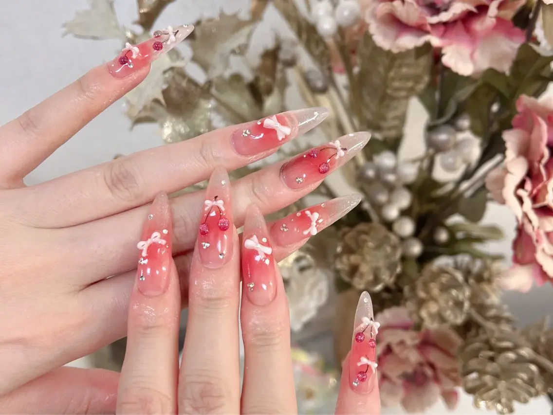 ネイル Glow Nail スカルプ専門店のネイルデザイン