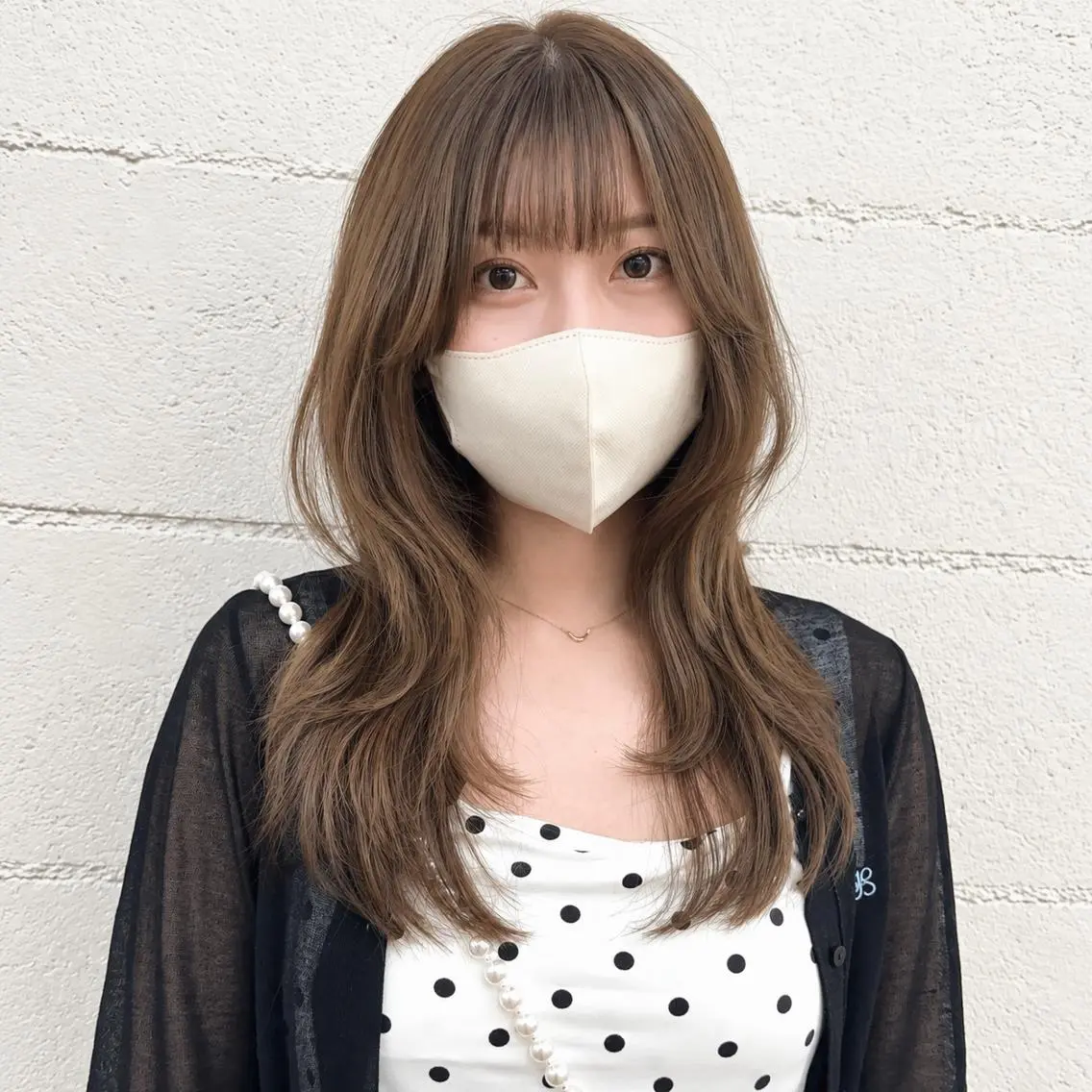 ロング カラー ロングレイヤー ベージュカラー ブラウンカラー 透明感カラー 顔周りカット カット ヘアカラー 透明感カラー/顔周り 臼井いつみのヘアスタイル
