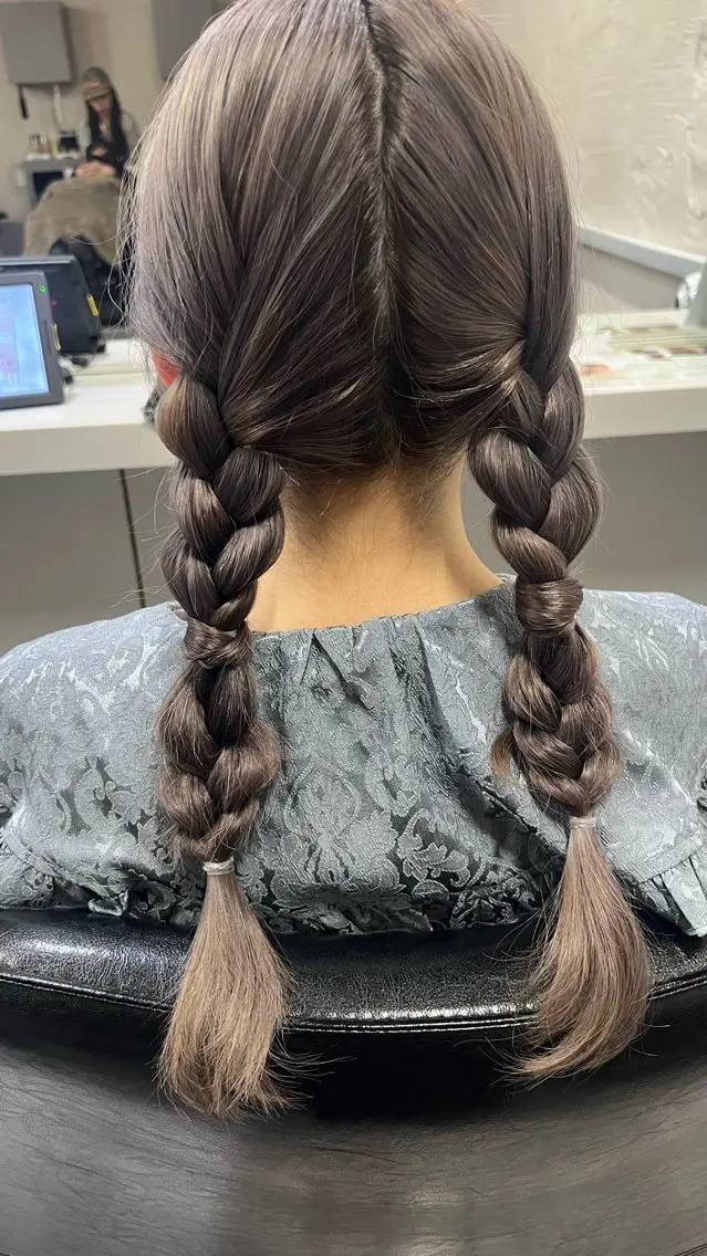 ロング カラー カット ヘアカラー 🎀tokute ナオ🧸のヘアスタイル