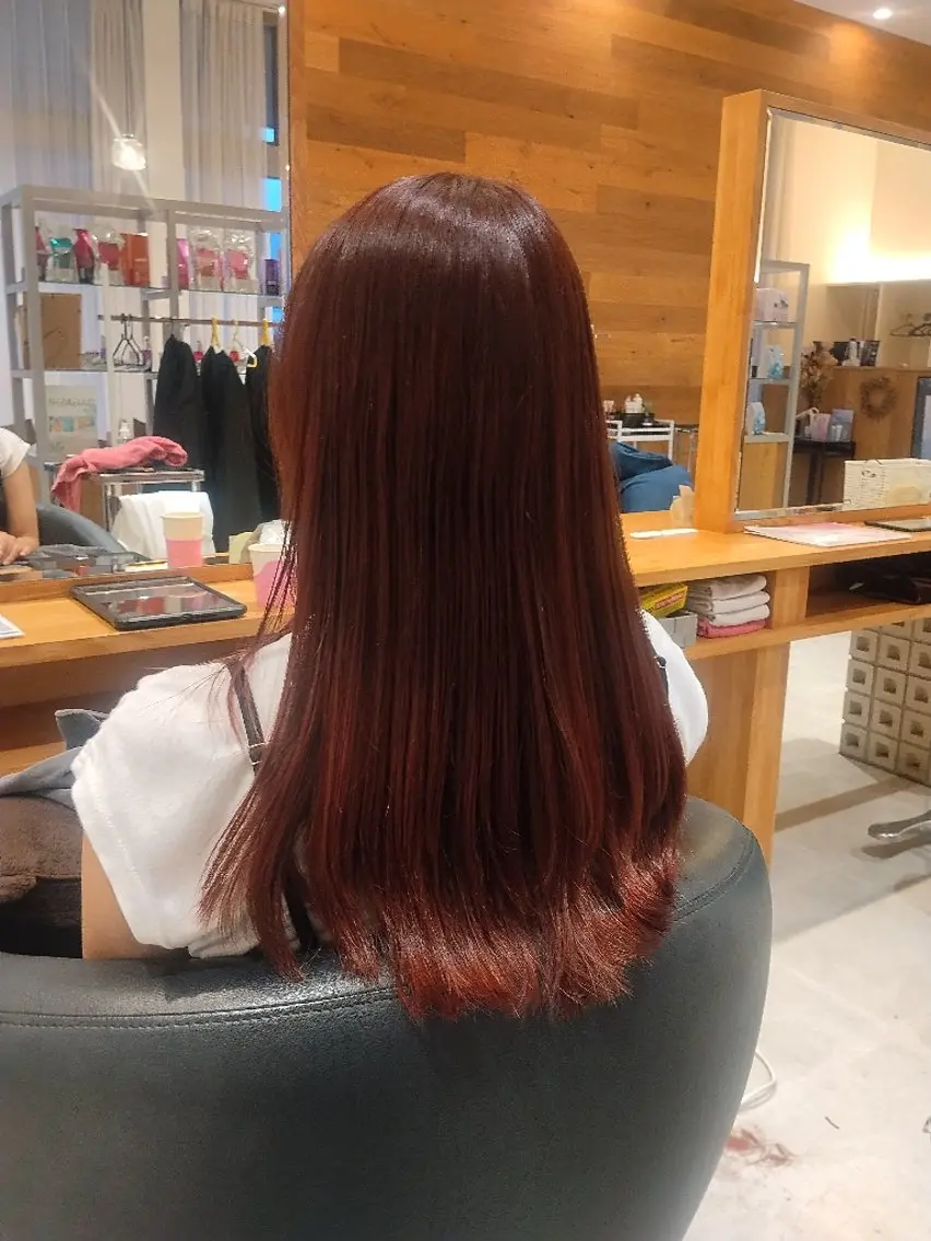 ロング ピンクブラウン カット ヘアカラー 合田 美空のヘアスタイル