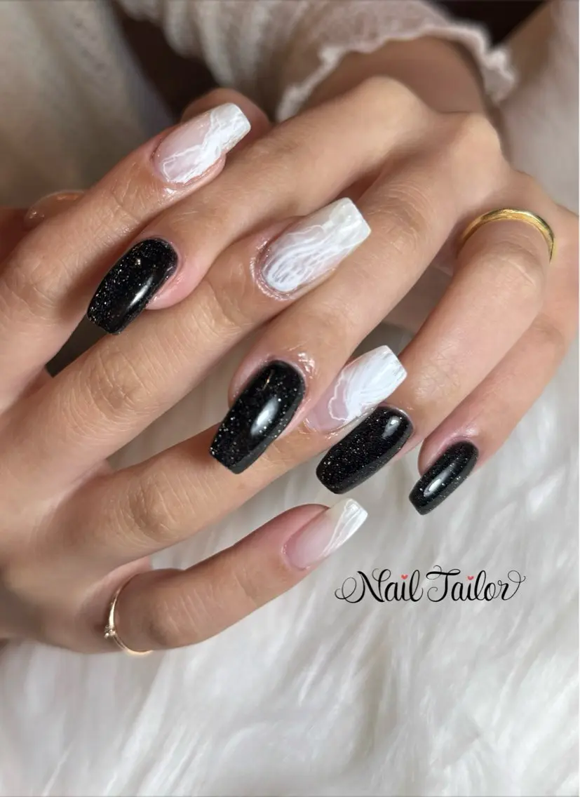 ネイル フラッシュネイル 持ち込み ニュアンスネイル ホワイト ハンドネイル NailTailor ネイルテイラーのネイルデザイン