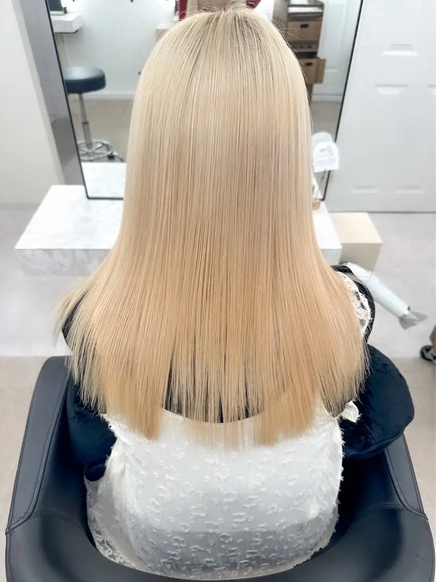 ロング カラー ベージュカラー ブリーチ 透明感カラー ダブルカラー ブリーチなしカラー ヘアカラー Yamato 🩵のヘアスタイル