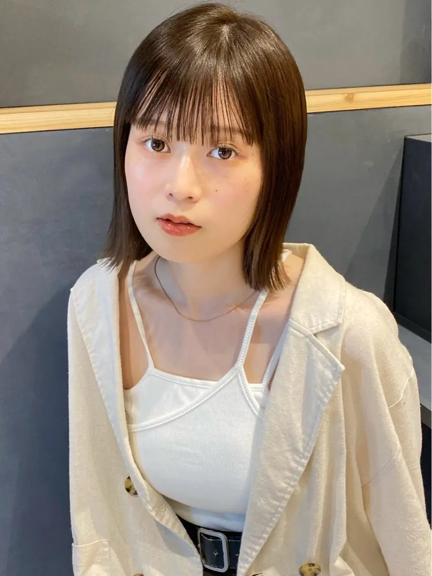 ミディアム カラー 切りっぱなしボブ ベージュカラー グレージュ オリーブベージュ オリーブグレージュ カット ヘアカラー トリートメント saki🌼ボブ× 透明感カラー🌼のヘアスタイル