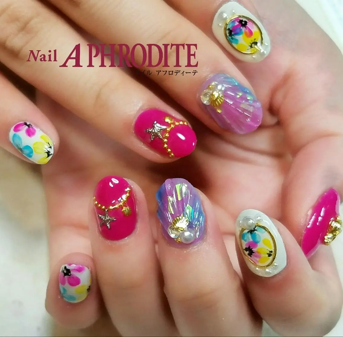 カラー ネイル 夏ネイル Nail Aphroditeのネイルデザイン