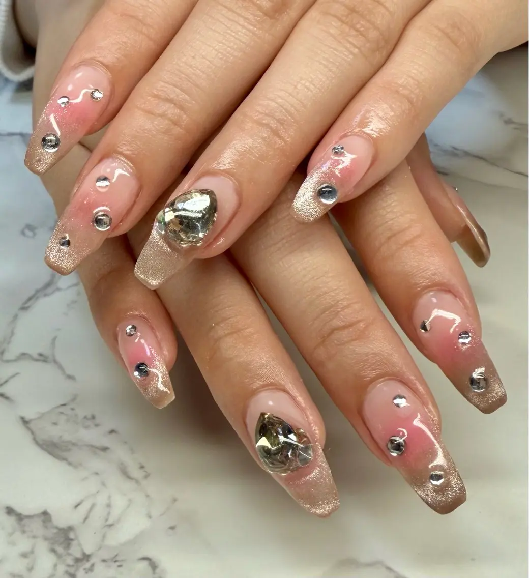 ネイル アートネイル チークネイル フレンチネイル 氷ネイル・うるうるネイル キラキラネイル Mai’s nailのネイルデザイン