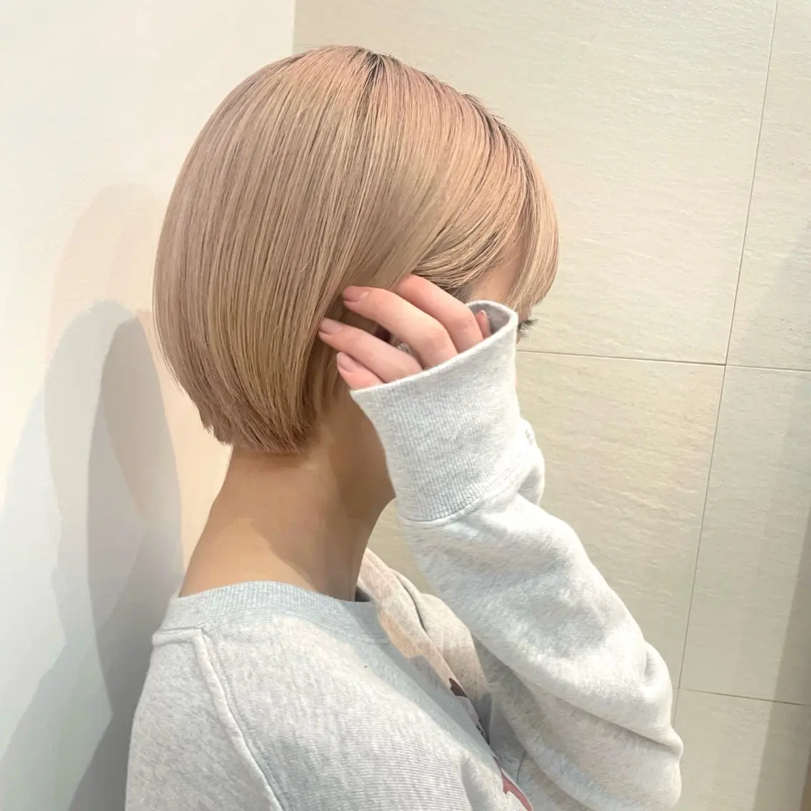 ショート カラー ハイトーンカラー ショートヘア 顔まわり🥨レイヤー /透明感/水口舞奈のヘアスタイル