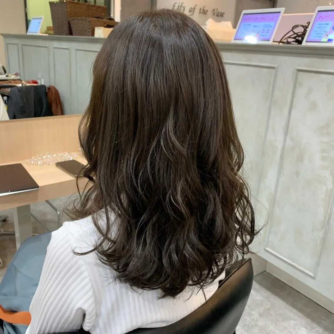 ロング カラー ヘアアレンジ カット ヘアカラー トリートメント 髪質改善🩵艶髪 ストレート🩵山口のヘアスタイル