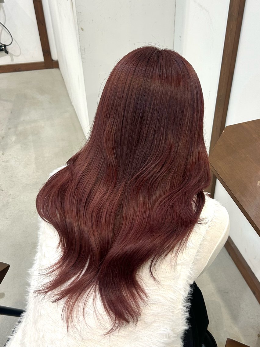 ロング カラー ヘアカラー ROUIS honokaのヘアスタイル