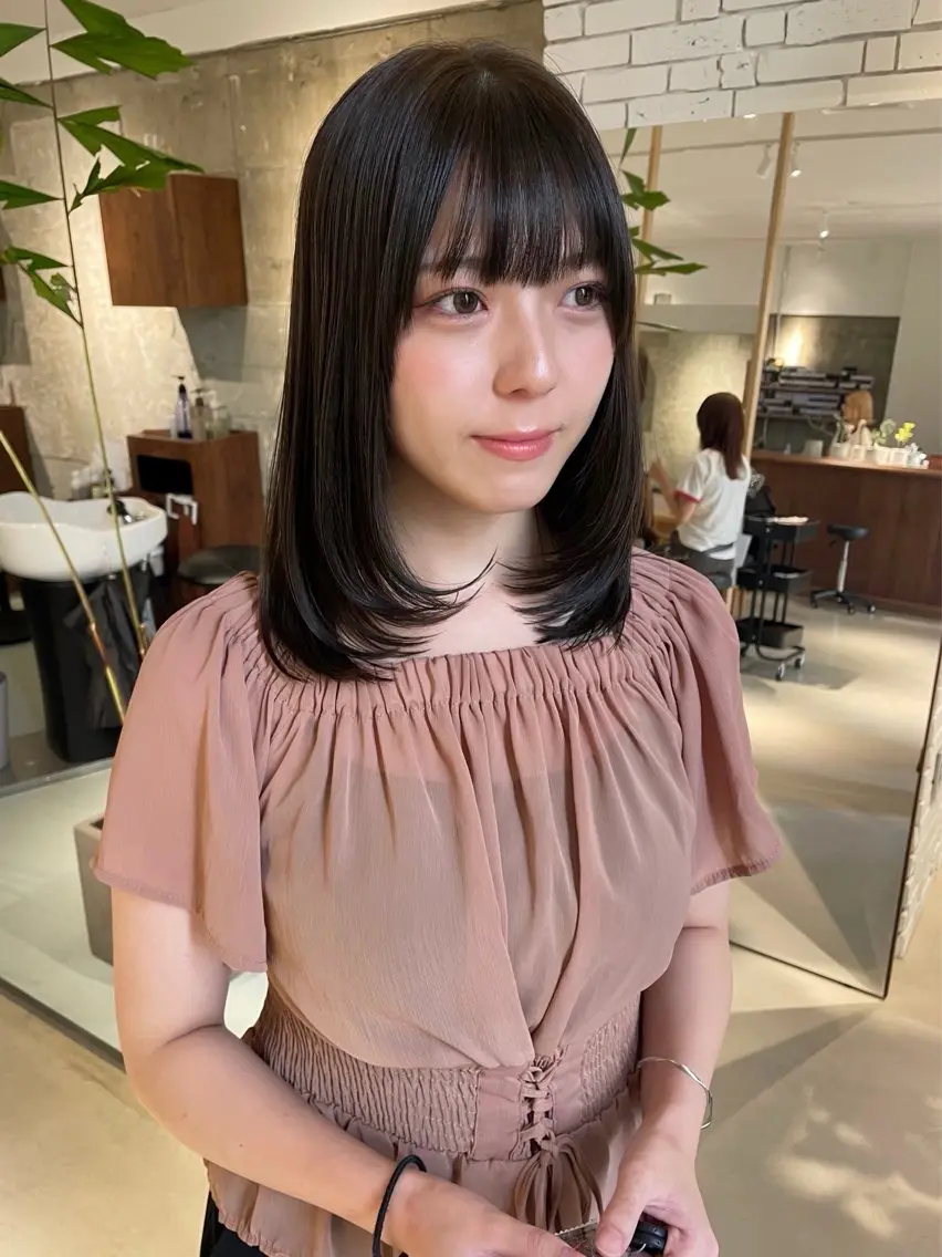 ミディアム レイヤーカット カット トリートメント yuki ♡のヘアスタイル