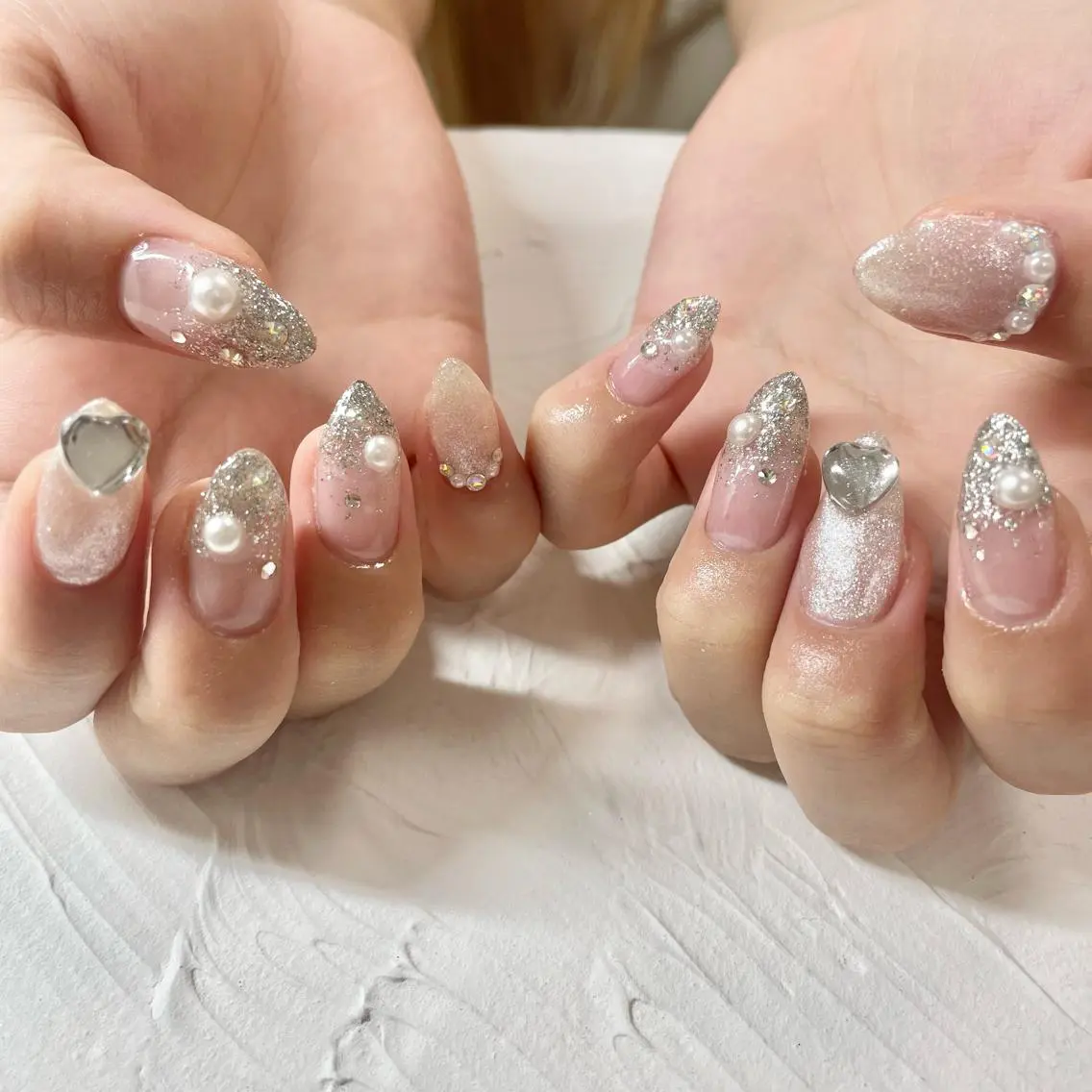 ネイル キラキラネイル 韓国ネイル ハンドネイル フットネイル 🎀AYAKO 🎀中韓ネイルのネイルデザイン