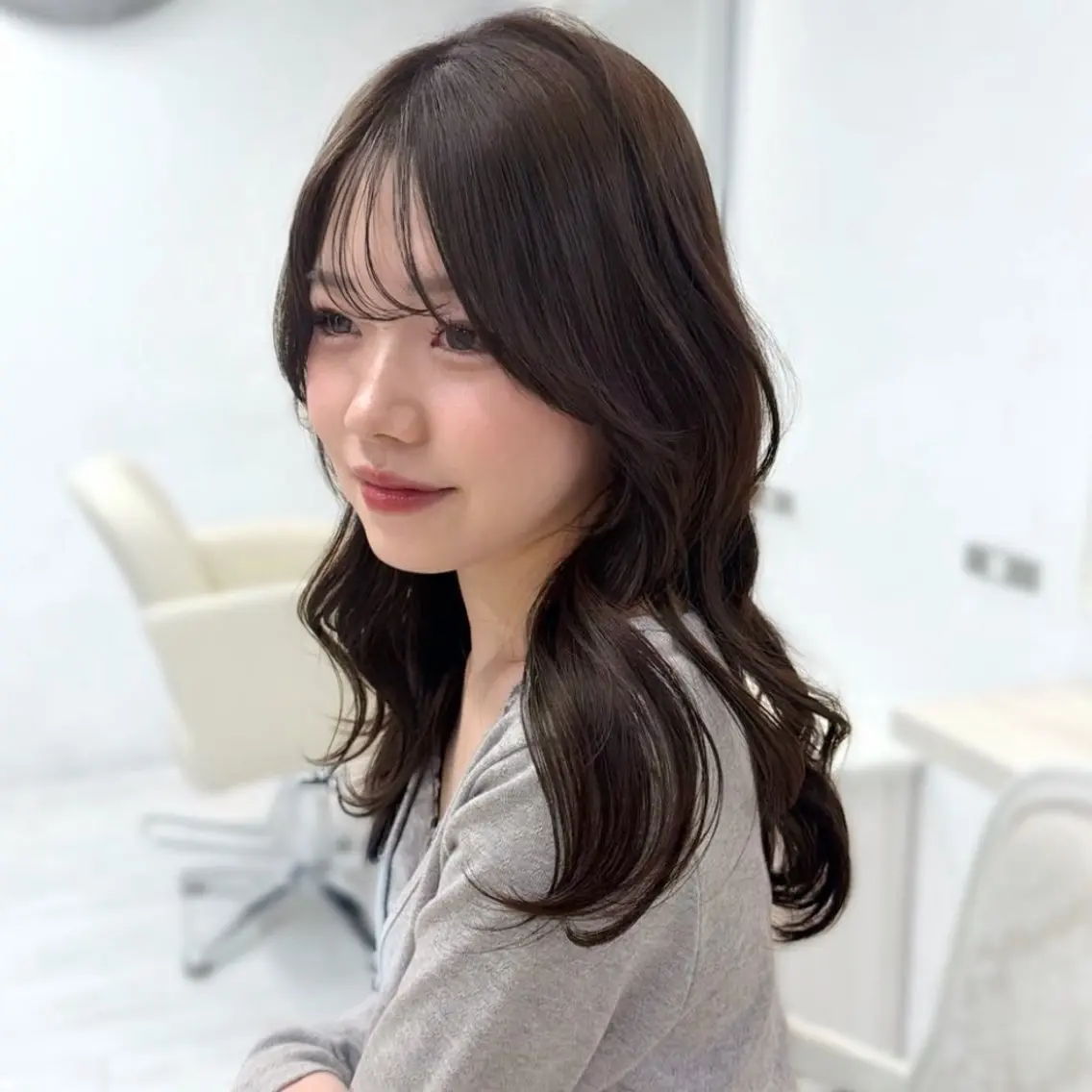 ロング カラー ブリーチ ダブルカラー ブリーチなしカラー 髪質改善 トリートメント カット ヘアカラー 無料カットモデル🩶 Jr.メニューはるかのヘアスタイル
