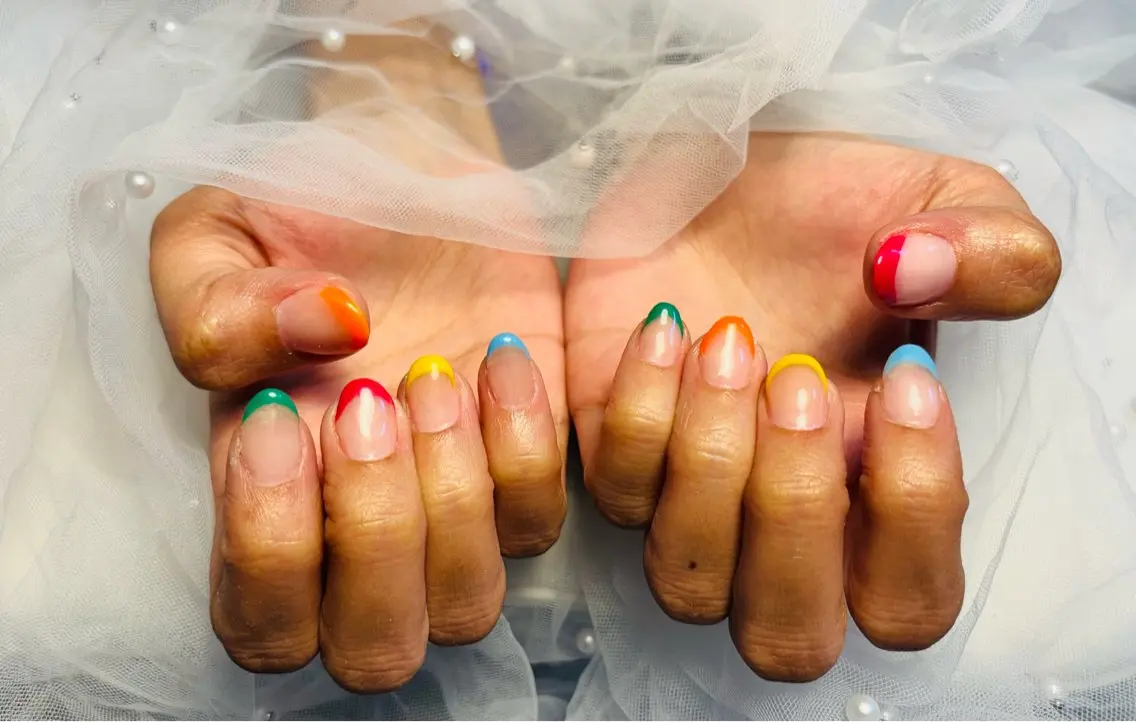ネイル フラッシュネイル フットネイル フレンチネイル ジェルネイル ガラスフレンチ ハンドネイル Nail salon Natulalのネイルデザイン