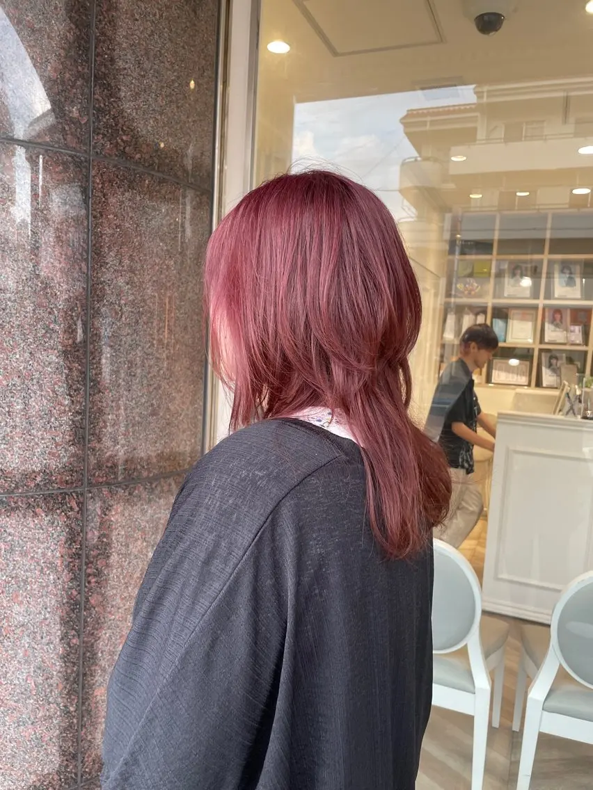ミディアム ウルフカット イルミナカラー/レイ ヤーカット/三好春奈のヘアスタイル