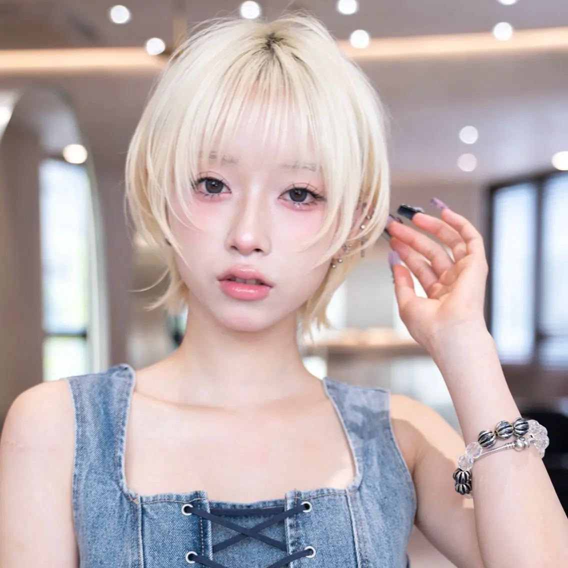 ミディアム カラー ベージュカラー ブリーチ ケアブリーチ 透明感カラー ハイトーンカラー ヘアカラー 韓国レイヤー× 透明感暗髪/nanoのヘアスタイル