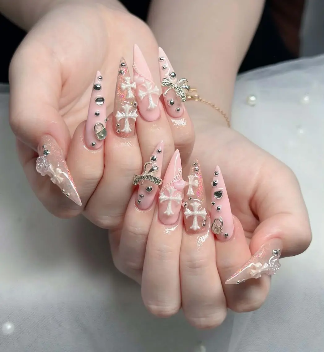 ネイル フレンチネイル ジェルネイル ハロウィン マグネットネイル ネイルチップ ハンドネイル H.baby Nail Salonのネイルデザイン