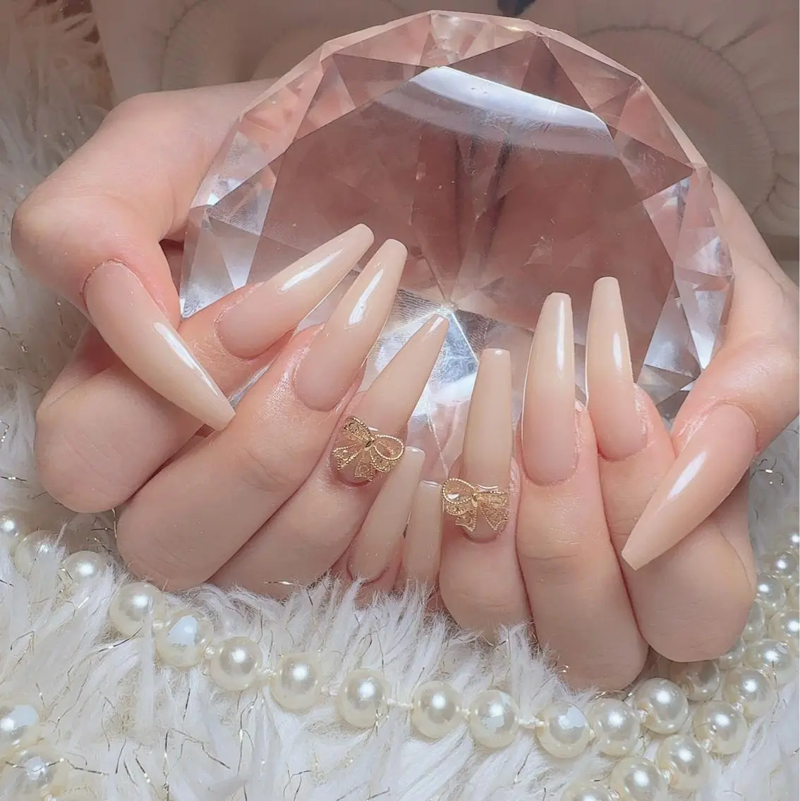 ネイル ロングネイル EMU NAILのネイルデザイン
