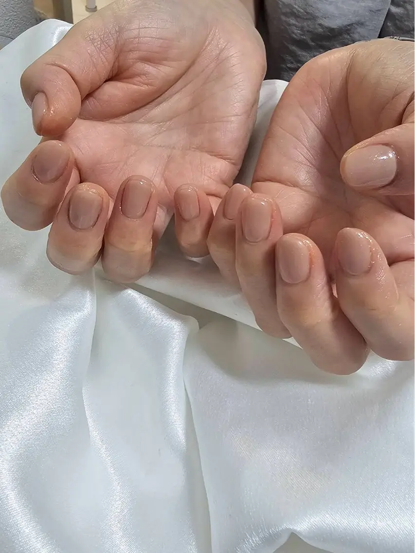 ネイル オーロラネイル フットネイル フレンチネイル ジェルネイル マグネットネイル ハンドネイル mogunail &blowのネイルデザイン