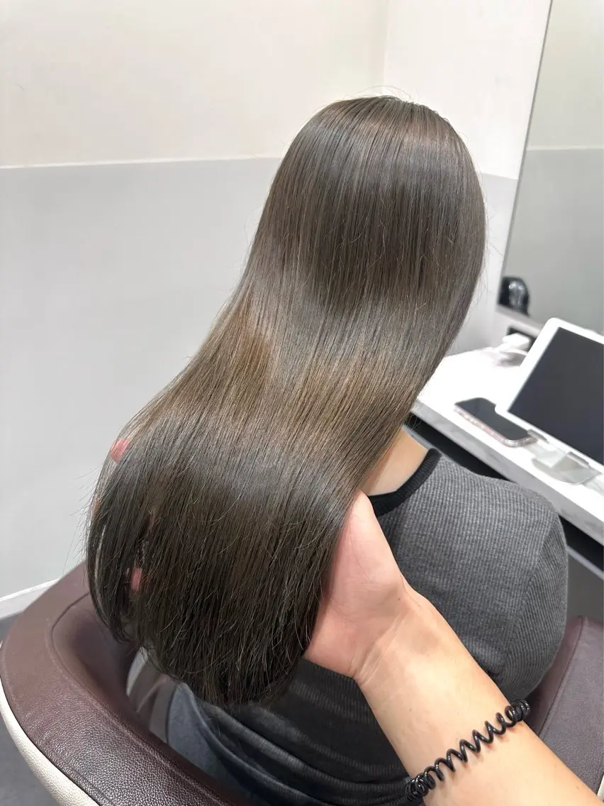 似合わせ全体カット+ 透明感ケアカラー +5stepトリートメントの写真
