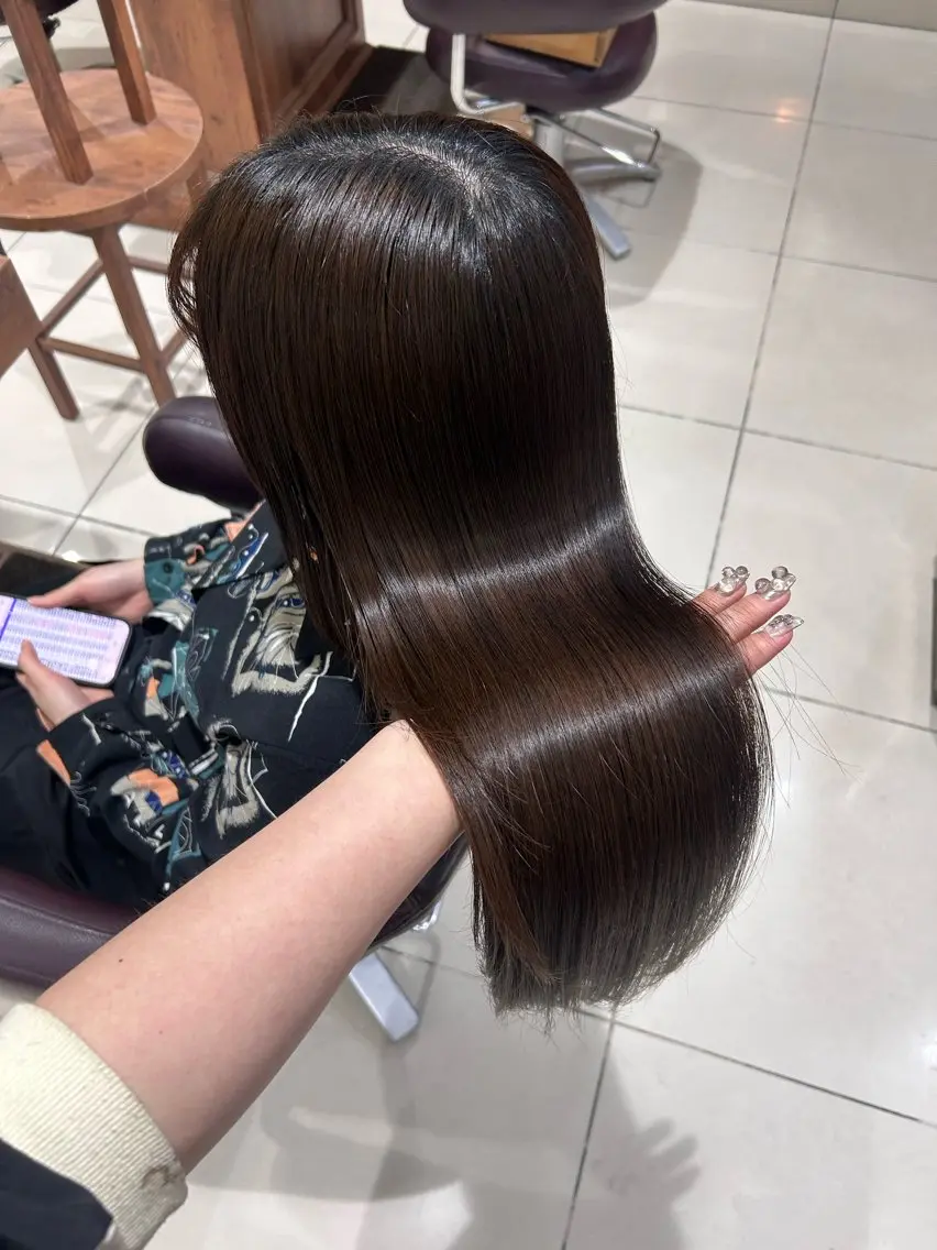 ロング 曽根 玲奈のヘアスタイル