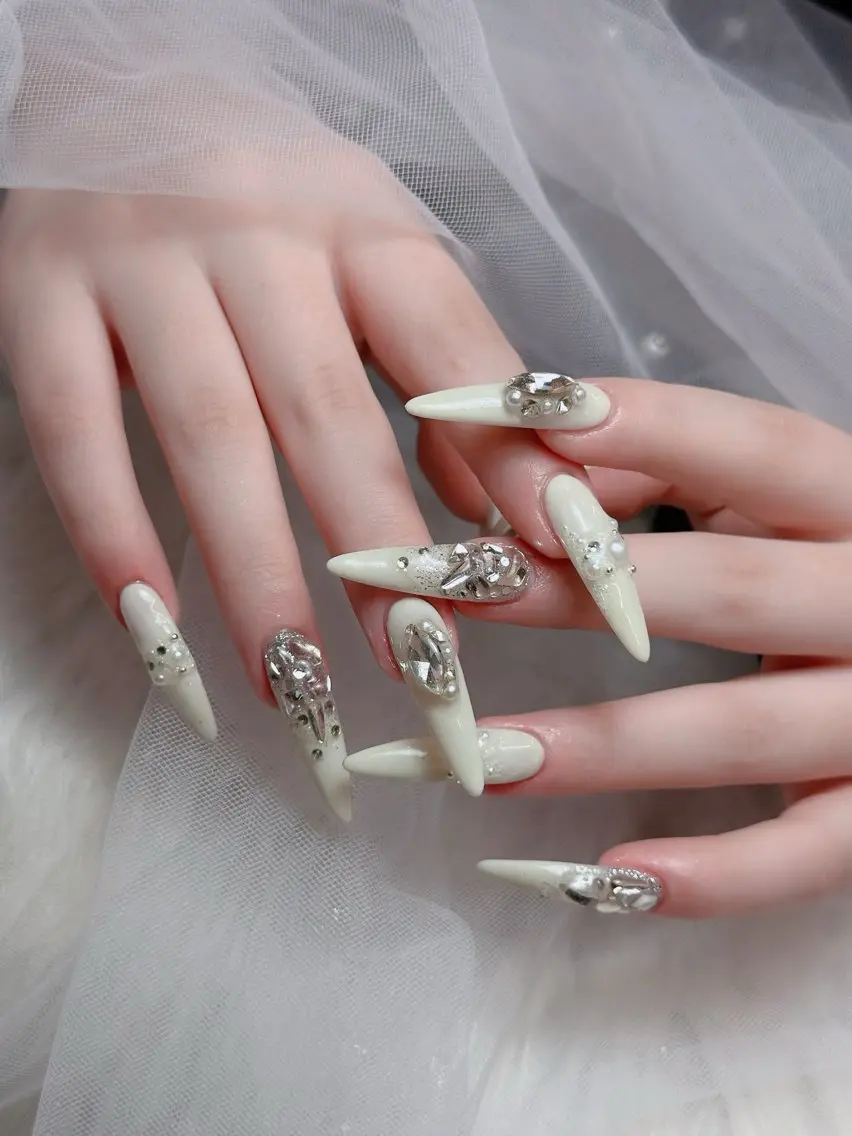 ネイル ハンドネイル Ami Nailのネイルデザイン