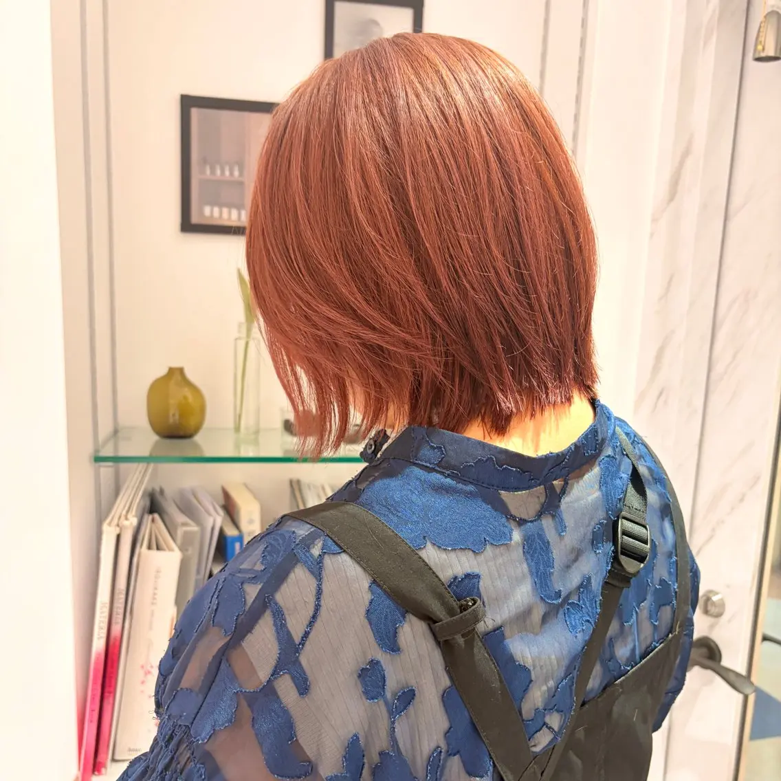 ショート カラー カット ヘアカラー 🫯レイヤーボブ/艶 カラー ヤギ🫯のヘアスタイル