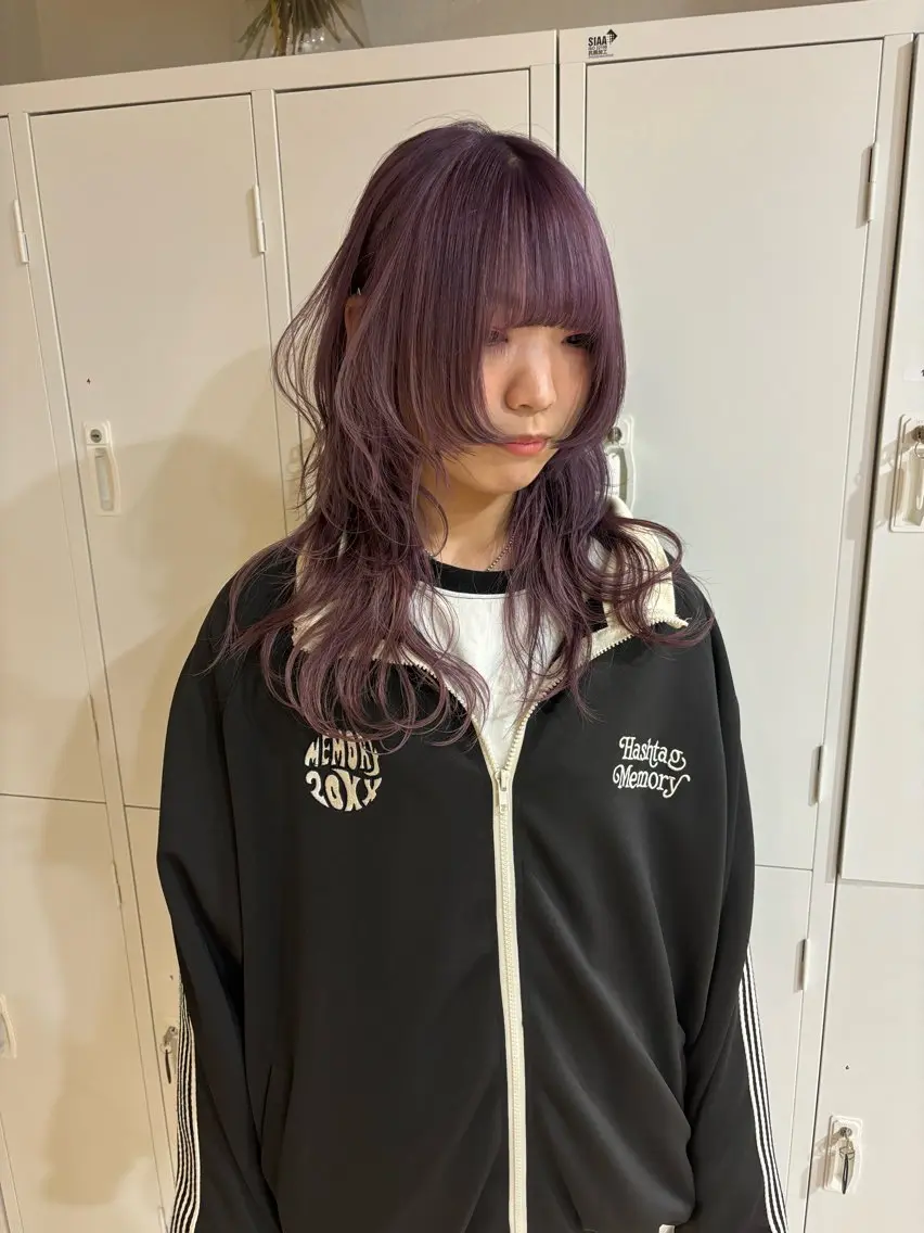 カラー 長谷川 愛花のヘアスタイル