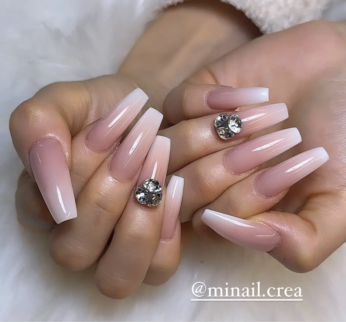 ネイル キラキラネイル ロングネイル スカルプネイル シンプルネイル 冬ネイル ハンドネイル CReA nailのネイルデザイン