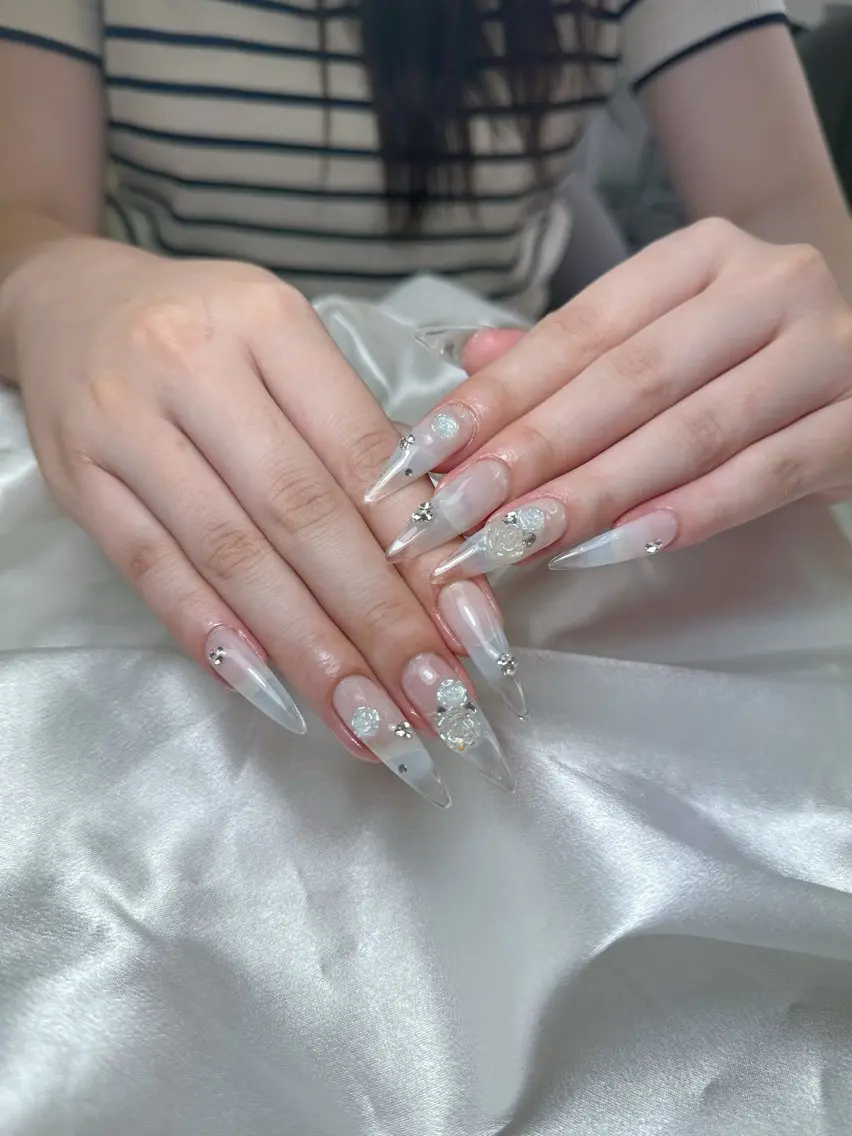 ネイル ハンドネイル Kingnail Emiのネイルデザイン