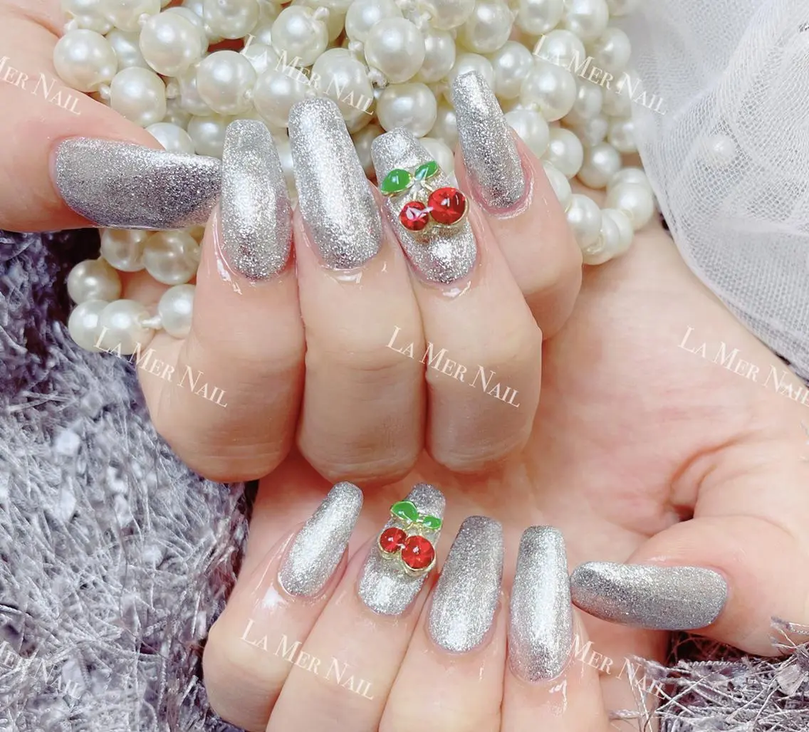 ネイル 🌻 Momoko_のネイルデザイン