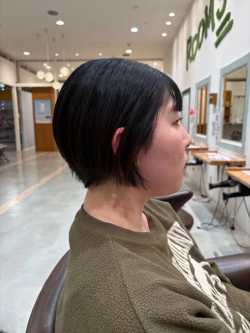 ショート ショートヘア ROOMS Himariのヘアスタイル